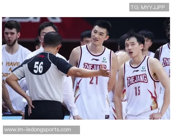 王奕博展现顶薪球员价值有效解决青岛男篮一号位问题