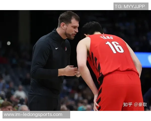 斯通表示当前买断市场缺乏大牌球员我们关注的目标尚未被买断